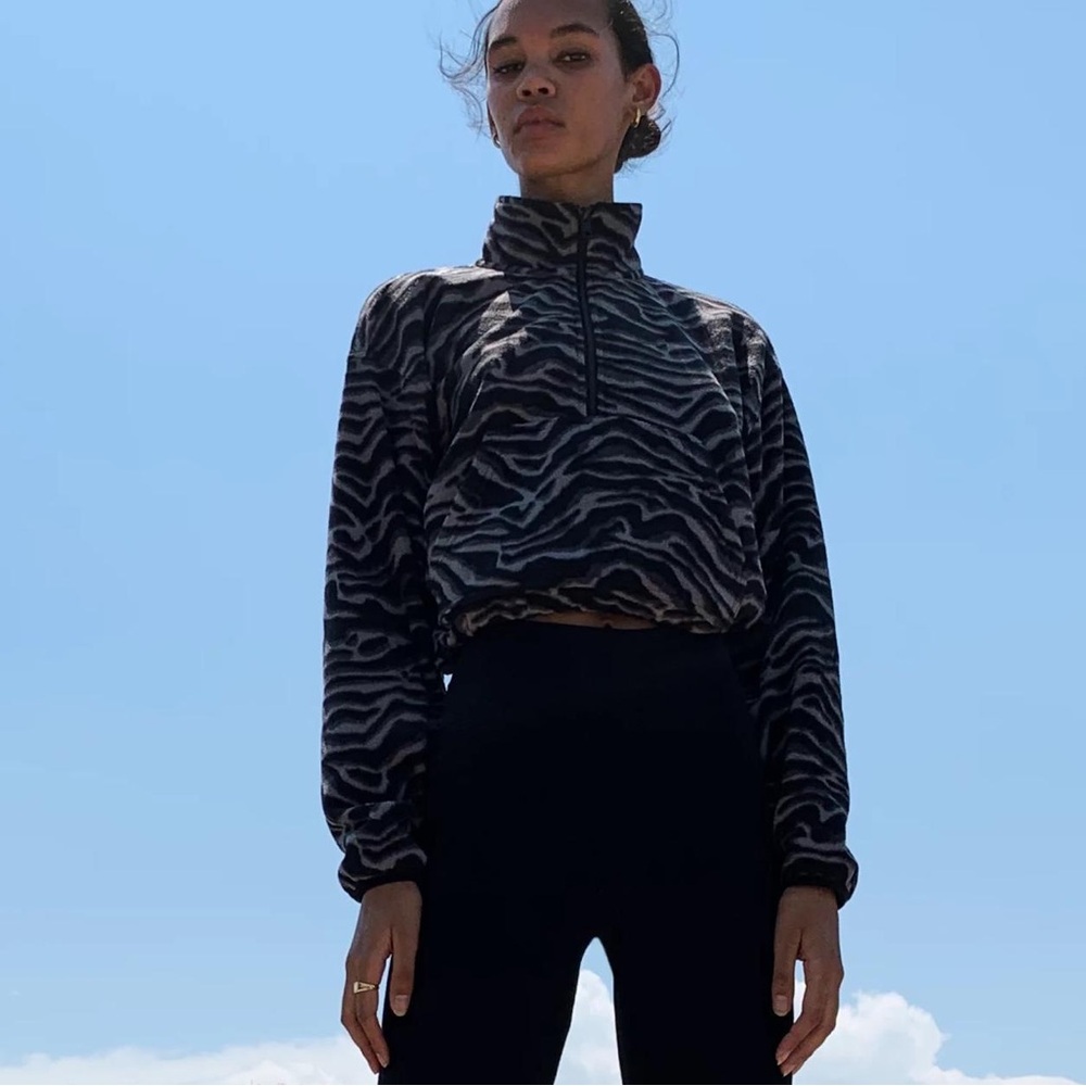 Aritzia TNA Polar 1/2 Zip Fleece in Charcoal animal zebra print